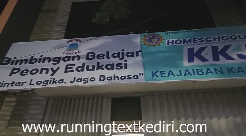 <p>Apa Itu Pemasangan Banner Baja Ringan ? Banner dengan rangka baja ringan adalah solusi pemasangan banner secara permanen atau semi permanen. Berbeda dengan banner biasa yang digantung menggunakan tali atau ditancapkan ke tiang, banner dengan rangka baja ringan dipasang dengan konstruksi kokoh, kuat menghadapi cuaca, dan tahan lama. Ukuran 65 x 1.5 meter.</p><p>&nbsp;</p>