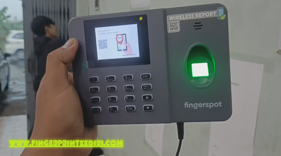 <p>Apa Itu Fingerprint? Fingerprint adalah sistem absensi digital yang menggunakan sidik jari sebagai identitas utama untuk mencatat kehadiran seseorang. Teknologi ini menggantikan metode manual seperti tanda tangan yang sering menimbulkan kesalahan atau kecurangan.</p>